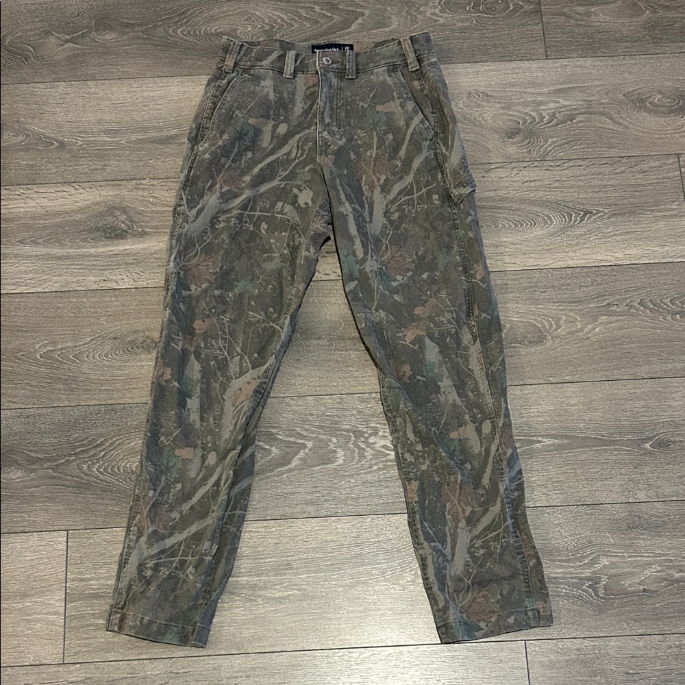Abercrombie & Fitch Men's Green Camouflage Cargo Pants